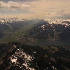 Flugwegposition um 12:48:07: Aufgenommen in der Nähe von Gemeinde Zell am See, 5700, Österreich in 2504 Meter